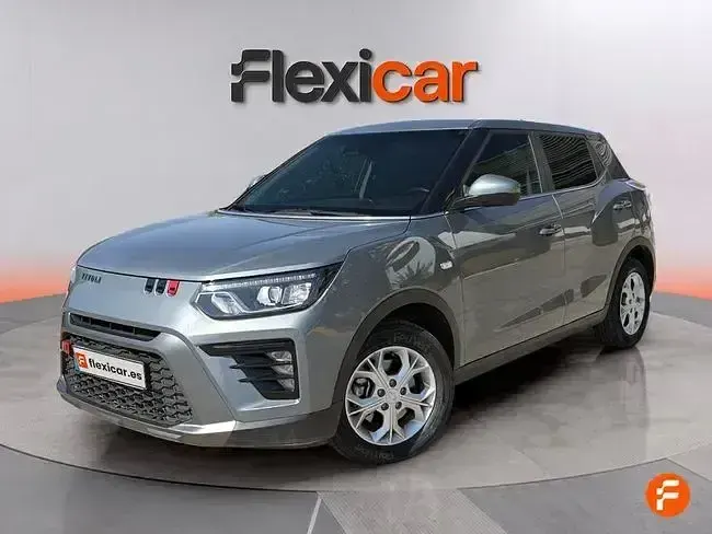 Usado SsangYong Tivoli 135 CV (99 kW) 2024 Gris SUV