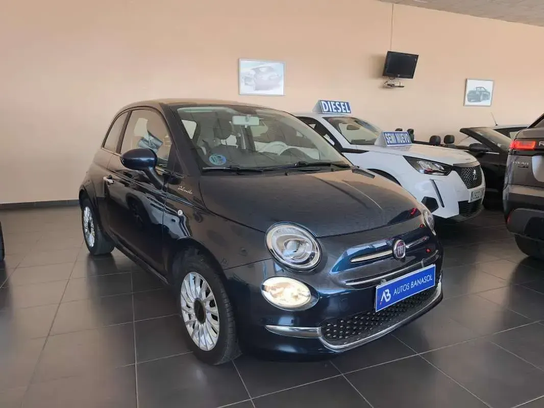 Usado Fiat 500 Dolcevita 71 CV (52 kW) 2022 Azul Berlina