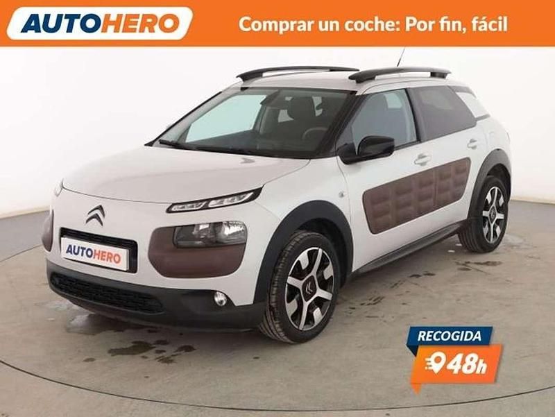 Usado Citroën C4 Cactus Feel 82 CV (60 kW) 2016 Blanco Utilitario
