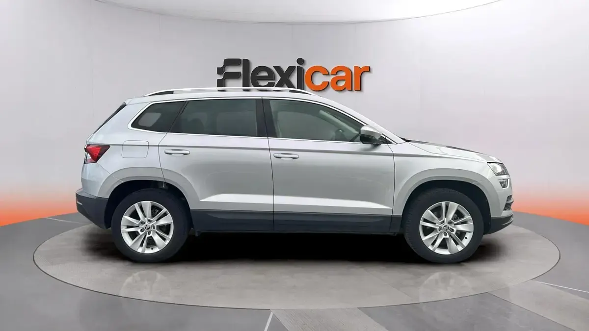 Usado Skoda Karoq Ambition 150 CV (110 kW) 2020 Gris SUV