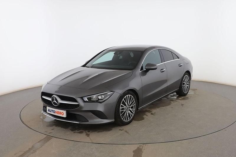 Gris Usado 2019 Mercedes CLA200 Berlina | 27.999 € (Buen precio) - Imagen 1/3