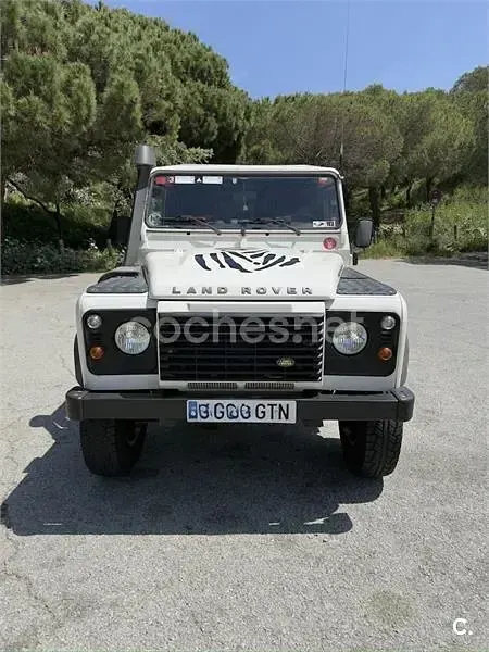 Usado Land Rover Defender SE 122 CV (89 kW) 2010 Blanco Familiar