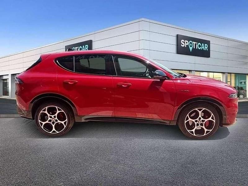 Usado Alfa Romeo Tonale Veloce 131 CV (96 kW) 2024 Rojo SUV