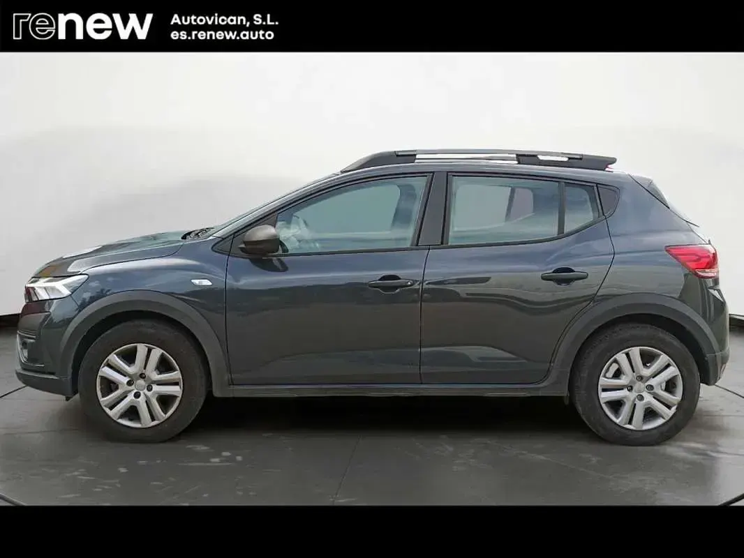 Usado Dacia Sandero Essentiel 101 CV (74 kW) 2023 Gris Berlina