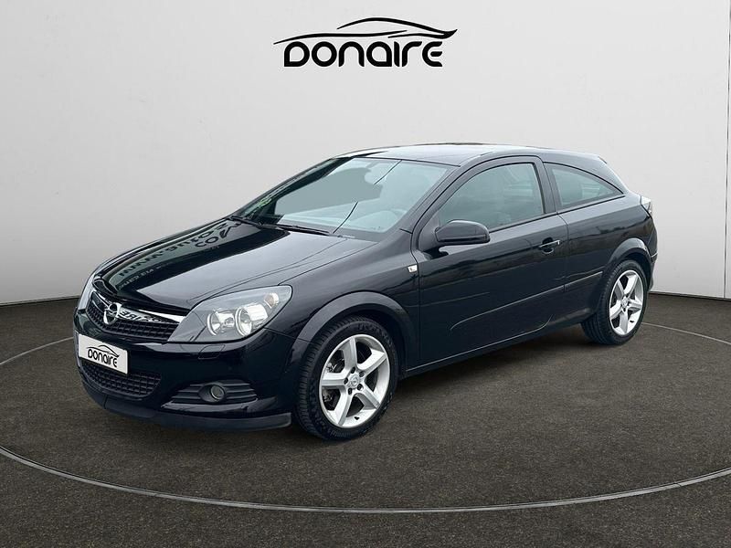 Negro Usado 2007 Opel Astra GTC Sport Utilitario | 6500 € (Un poco caro) - Imagen 1/4