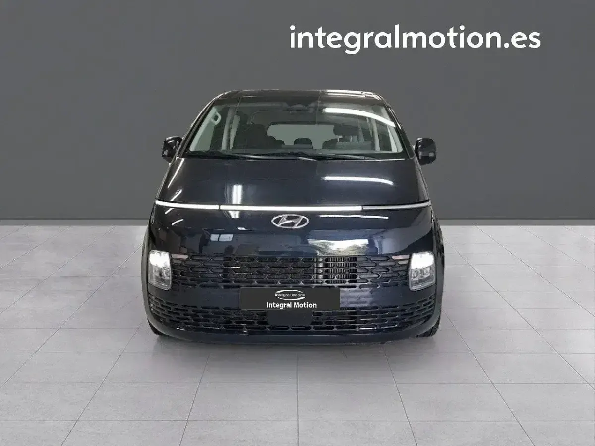 Usado Hyundai Staria 176 CV (129 kW) 2022 Azul Monovolumen