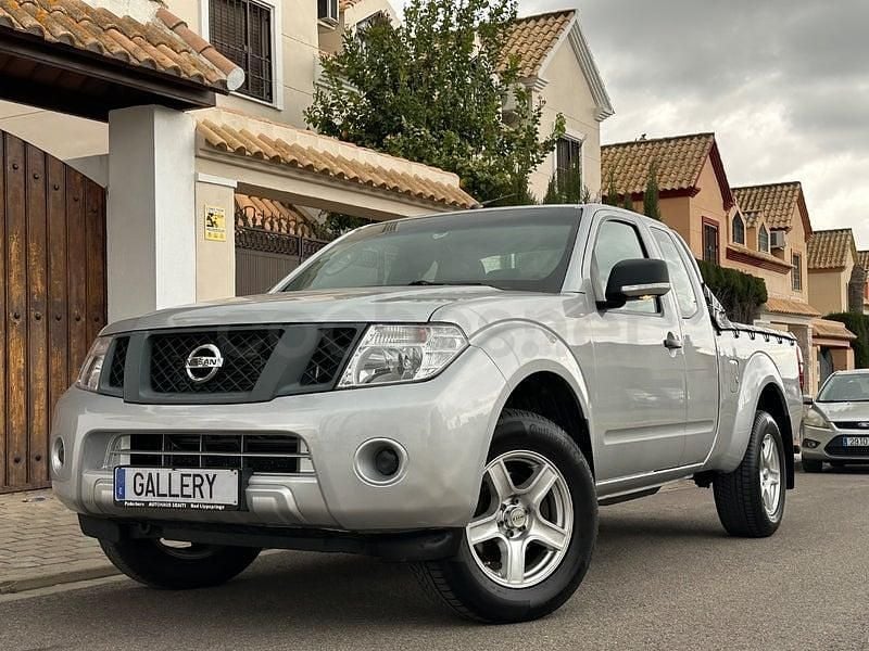 Usado Nissan Navara 144 CV (105 kW) 2015 Gris / plata Pickup/Camioneta