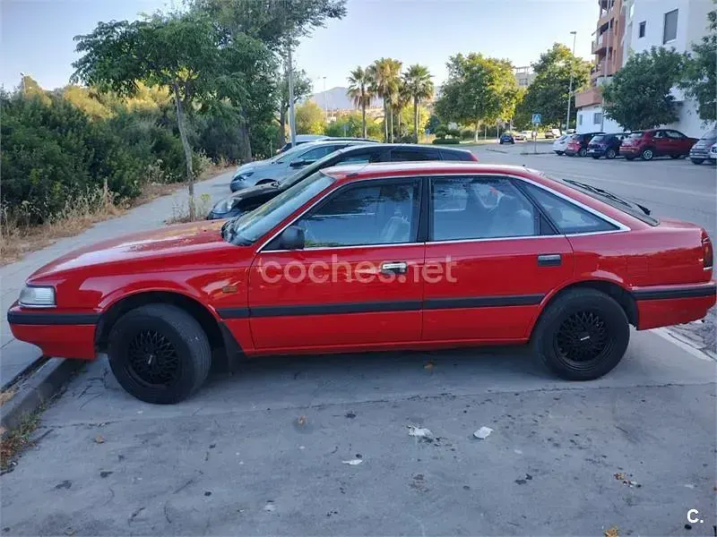 Usado Mazda 626 148 CV (108 kW) 1989 Rojo Utilitario