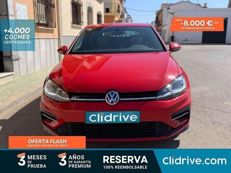 Usado VW Golf VII Sport 122 CV (89 kW) 2018 Rojo Utilitario