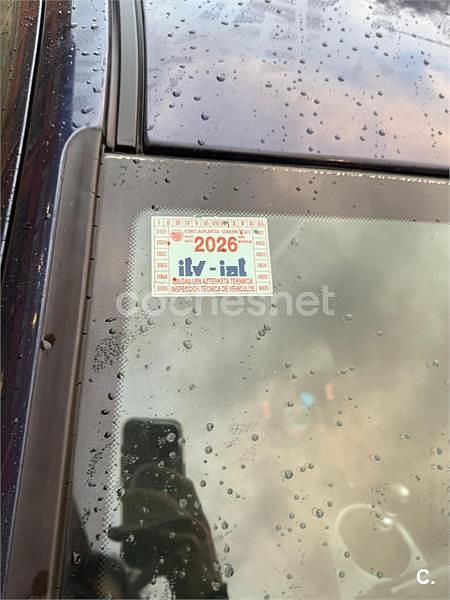 Usado Ford Mondeo Trend 125 CV (91 kW) 2001 Azul Berlina