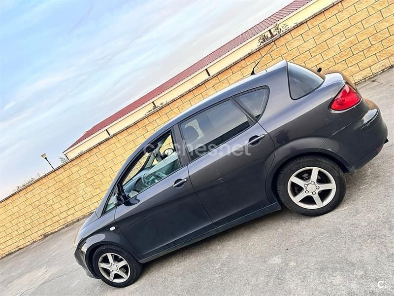 Usado Seat Toledo Sport 140 CV (102 kW) 2005 Negro Berlina