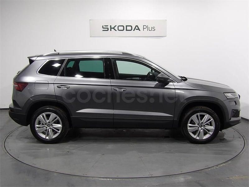 Nuevo Skoda Karoq Selection 150 CV (110 kW) 2025 Gris / plata SUV
