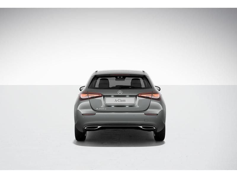 Nuevo Mercedes A200 150 CV (110 kW) 2025 Gris Berlina