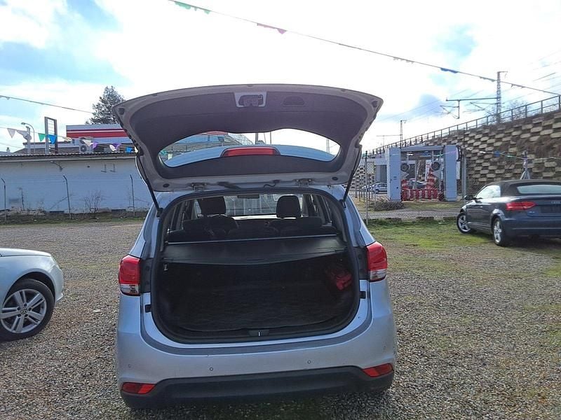 Usado Kia Carens 136 CV (100 kW) 2013 Plata Monovolumen
