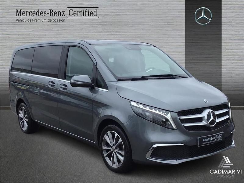 Usado Mercedes V250 Avantgarde 190 CV (139 kW) 2023 Gris Monovolumen