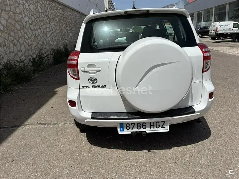 Usado Toyota RAV4 Advance 150 CV (110 kW) 2012 Blanco SUV
