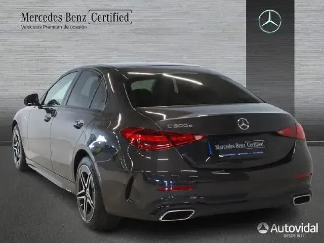 Usado Mercedes C300e 313 CV (230 kW) 2025 Gris grafito
