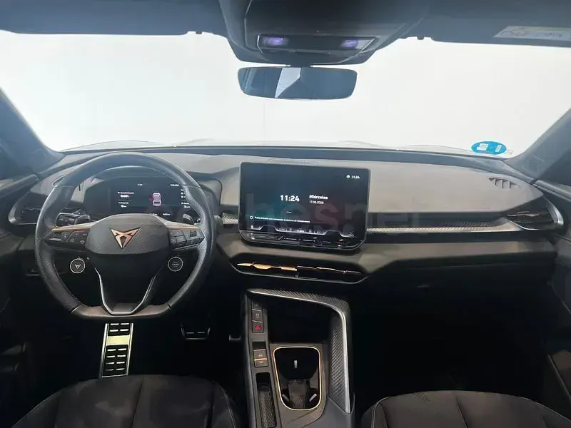 Usado Cupra Terramar 204 CV (150 kW) 2025 Gris / plata SUV