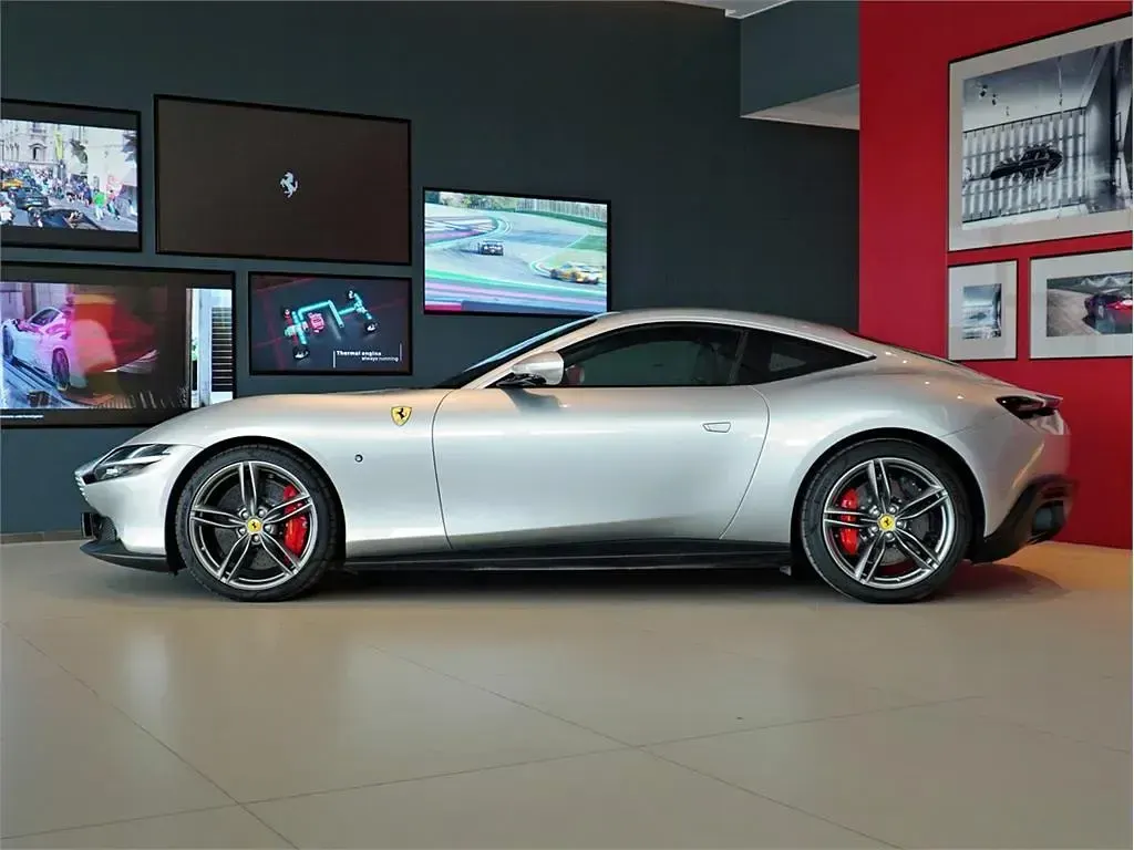 Usado Ferrari Roma 620 CV (456 kW) 2022 Grigio nurburgring Coupe