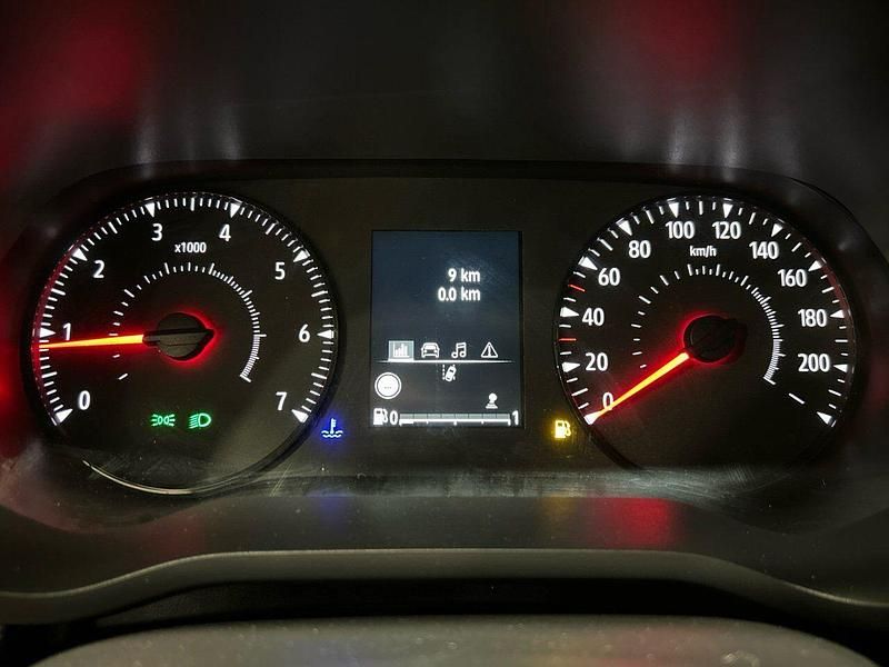 Nuevo Renault Trafic 110 CV (80 kW) 2025 Blanco Monovolumen