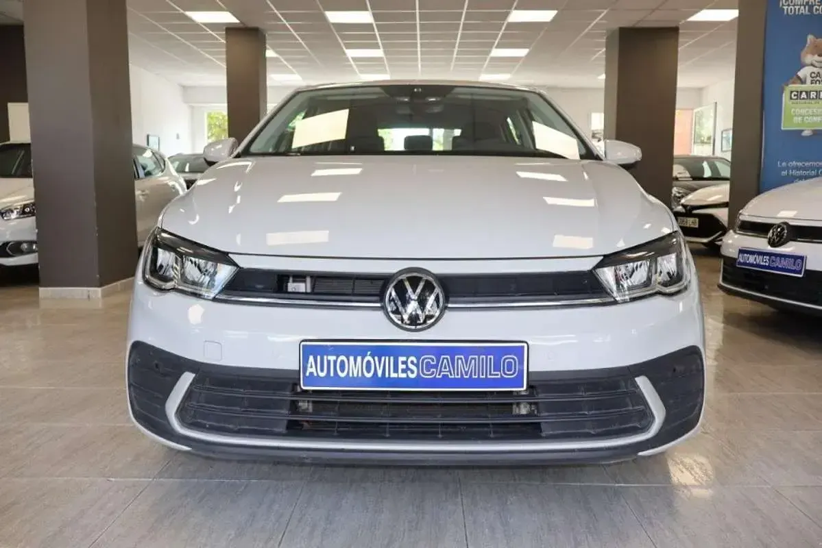 Usado VW Polo Advance 95 CV (69 kW) 2022 Beige Utilitario