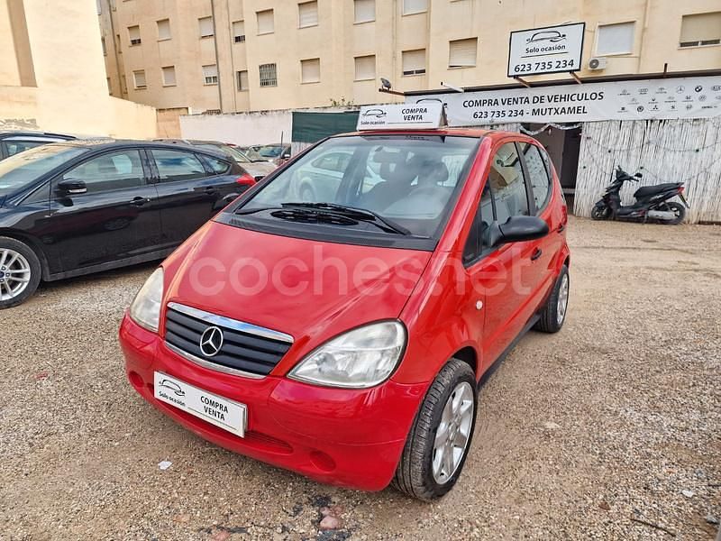 Usado Mercedes A140 Classic 82 CV (60 kW) 2001 Rojo Monovolumen