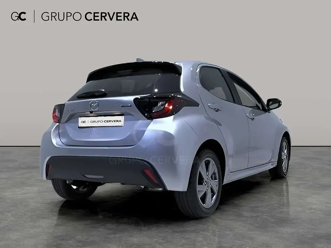Nuevo Mazda 2 Exclusive-Line 116 CV (85 kW) 2026 Plateado Utilitario