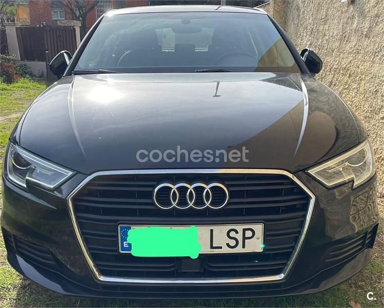 Usado Audi A3 110 CV (80 kW) 2016 Negro Berlina