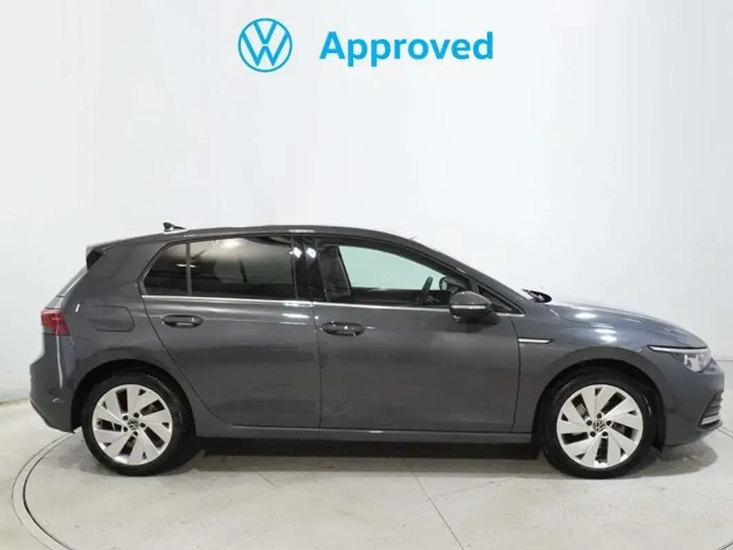 Usado VW Golf VII Style 150 CV (110 kW) 2020 Gris Utilitario