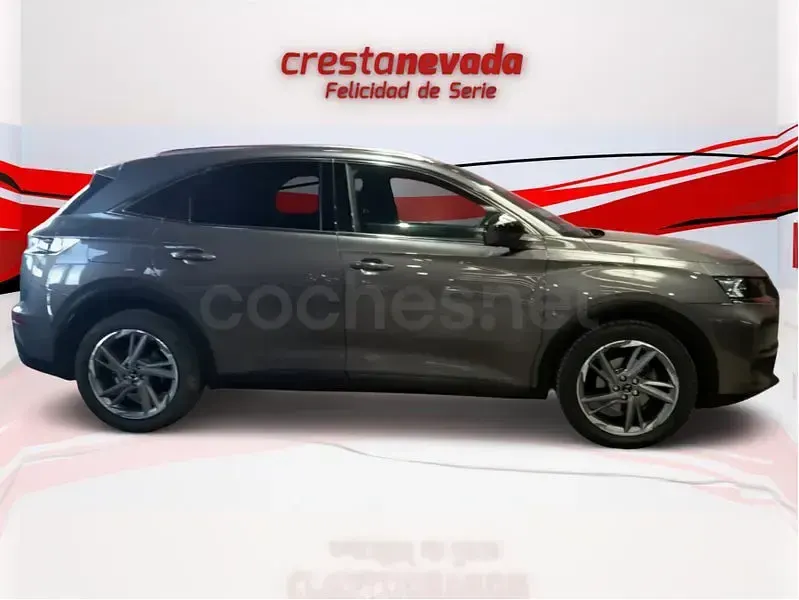 Usado DS Automobiles DS7 Crossback So Chic 180 CV (132 kW) 2020 Gris / plata SUV