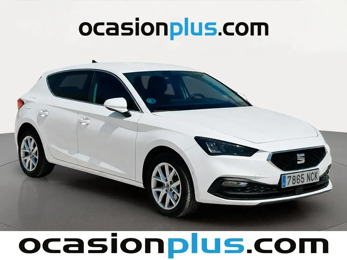 Usado Seat Leon Style 116 CV (85 kW) 2025 Blanco Utilitario