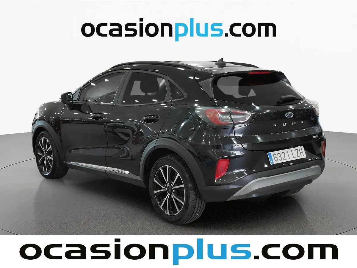Usado Ford Puma Titanium 125 CV (91 kW) 2022 Negro SUV