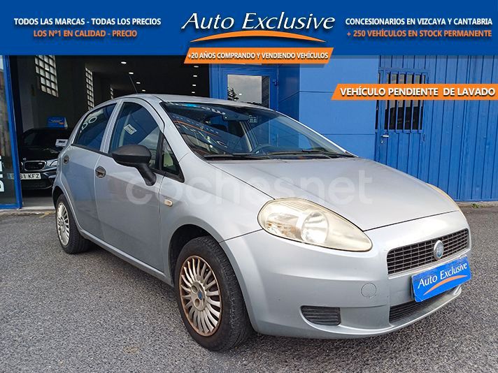 Azul Usado 2009 Fiat Punto Active Utilitario | 2990 € - Imagen 1/4