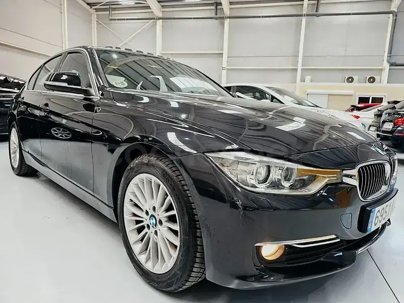 Usado BMW 320 Luxury Line 184 CV (135 kW) 2012 Negro Berlina