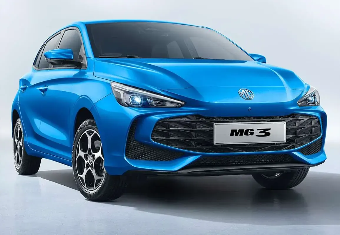Usado MG MG3 Comfort 194 CV (142 kW) 2024 Plateado Utilitario