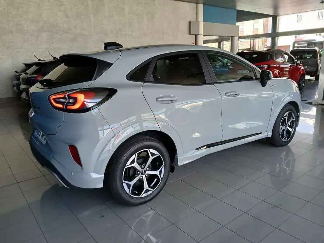 Nuevo Ford Puma ST-Line 125 CV (91 kW) 2026 Gris SUV