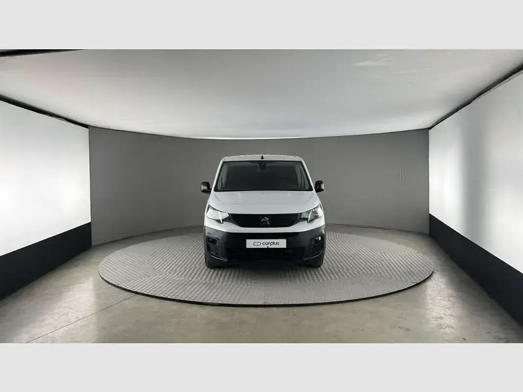 Usado Peugeot Partner S 102 CV (75 kW) 2023 Blanco Monovolumen