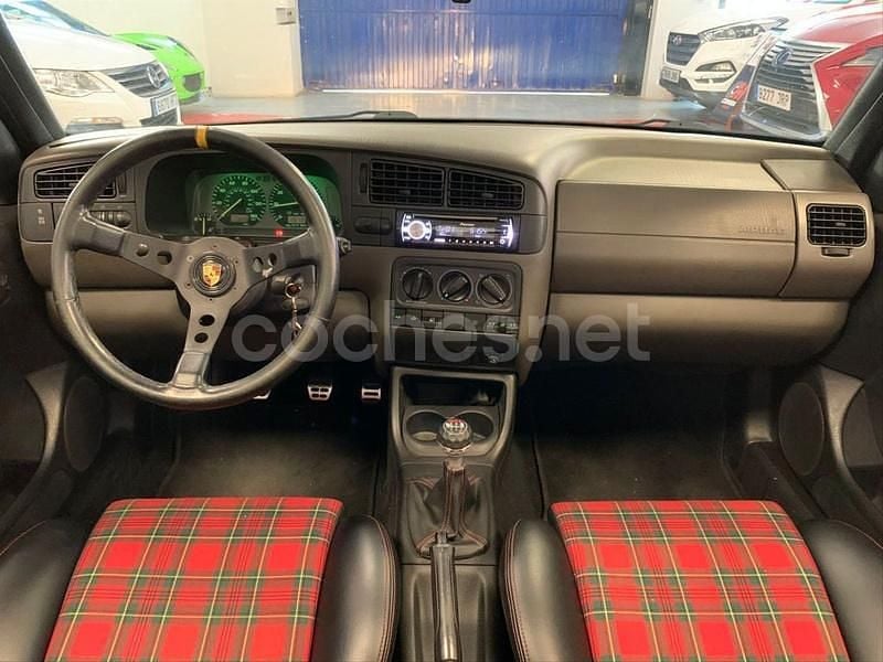 Usado VW Golf Cabriolet 115 CV (84 kW) 1996 Granate Descapotable