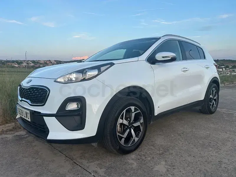Usado Kia Sportage 136 CV (100 kW) 2022 Blanco SUV
