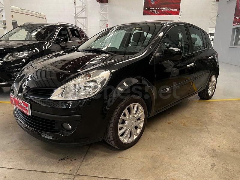 Usado Renault Clio II Dynamique 105 CV (77 kW) 2008 Negro Berlina