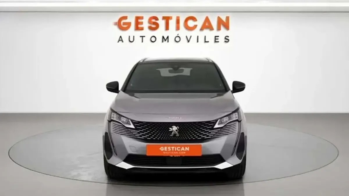 Usado Peugeot 3008 GT 300 CV (220 kW) 2022 Gris SUV