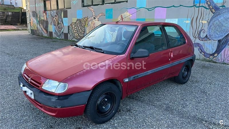 Rojo Usado 1999 Citroën Saxo Utilitario | 2099 € (Precio justo) - Imagen 1/4