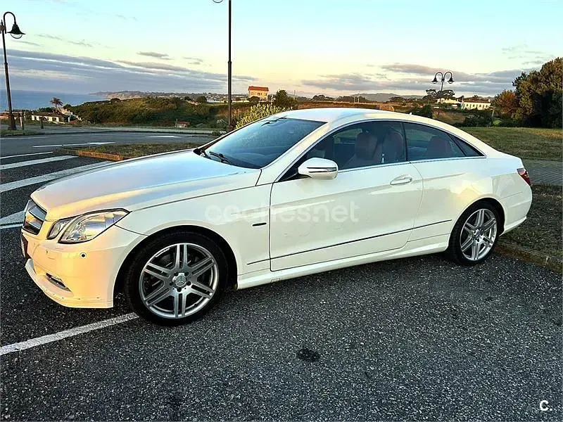 Usado Mercedes E350 231 CV (169 kW) 2010 Blanco Coupe