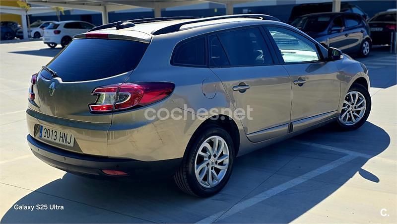 Usado Renault Mégane GrandTour Privilege 130 CV (95 kW) 2012 Beige Familiar
