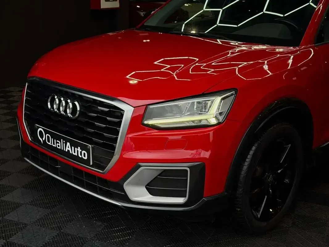 Usado Audi Q2 Sport 116 CV (85 kW) 2019 Rojo SUV