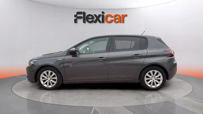 Usado Peugeot 308 Style 131 CV (96 kW) 2020 Marrón Utilitario