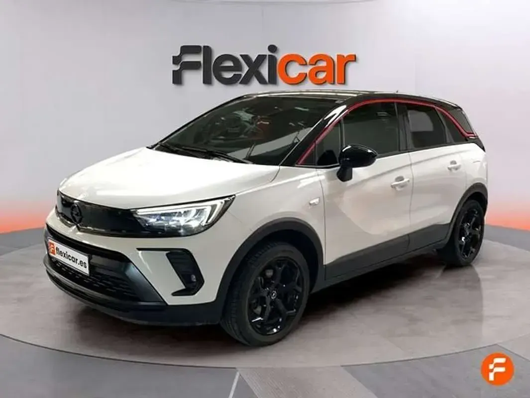 Usado Opel Crossland 110 CV (80 kW) 2023 Blanco SUV