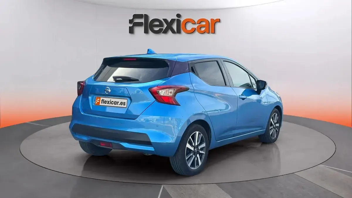 Usado Nissan Micra Acenta 101 CV (74 kW) 2019 Azul Utilitario