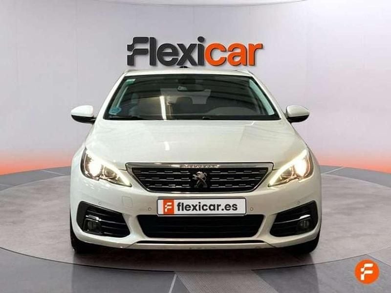 Usado Peugeot 308 SW Allure 131 CV (96 kW) 2020 Blanco Familiar