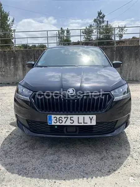 Usado Skoda Fabia Ambition 110 CV (80 kW) 2020 Negro Utilitario